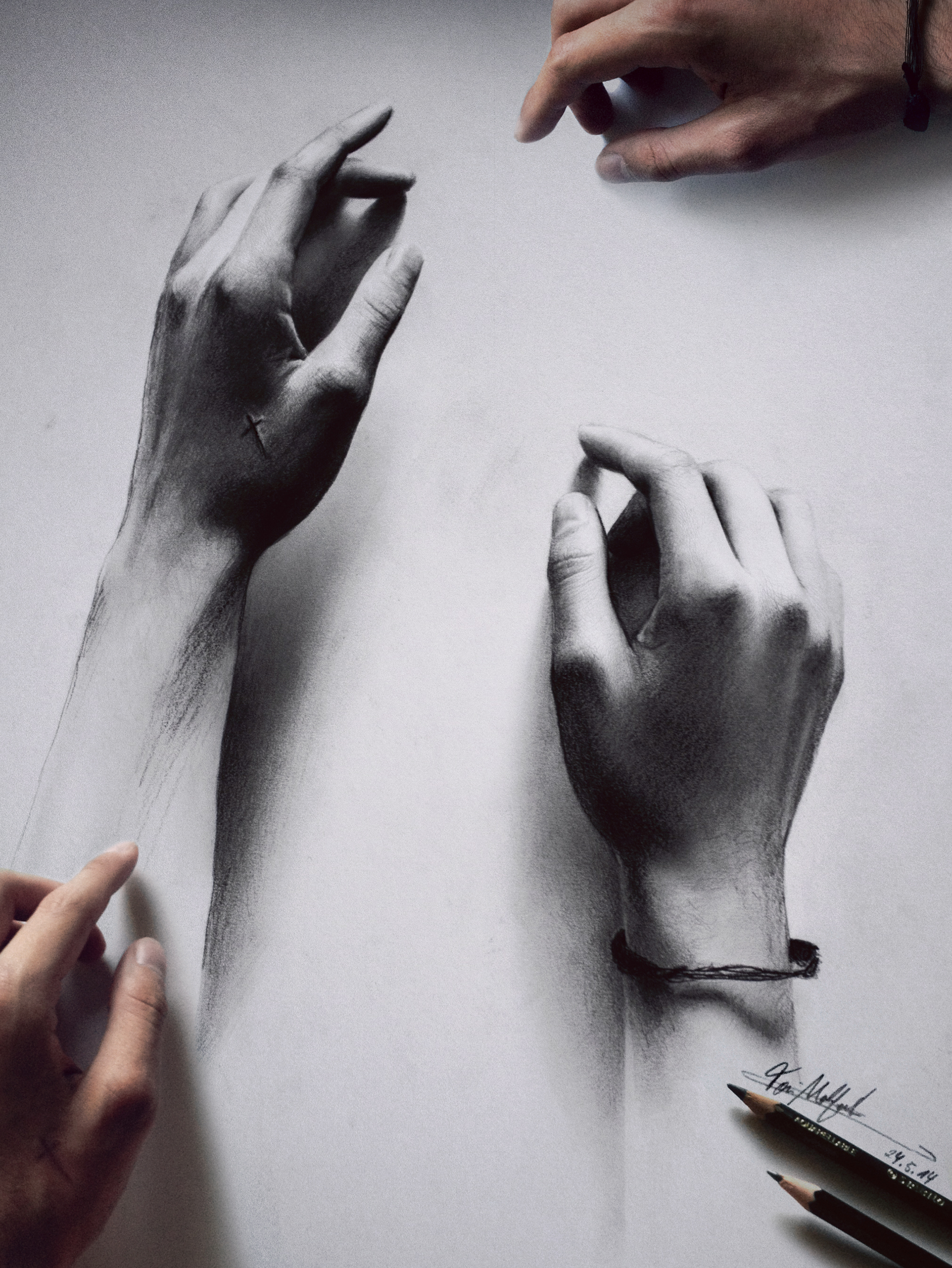 MY_HANDS_ARTWORK_DRAWING_TONI_MAHFUD_WEB_02